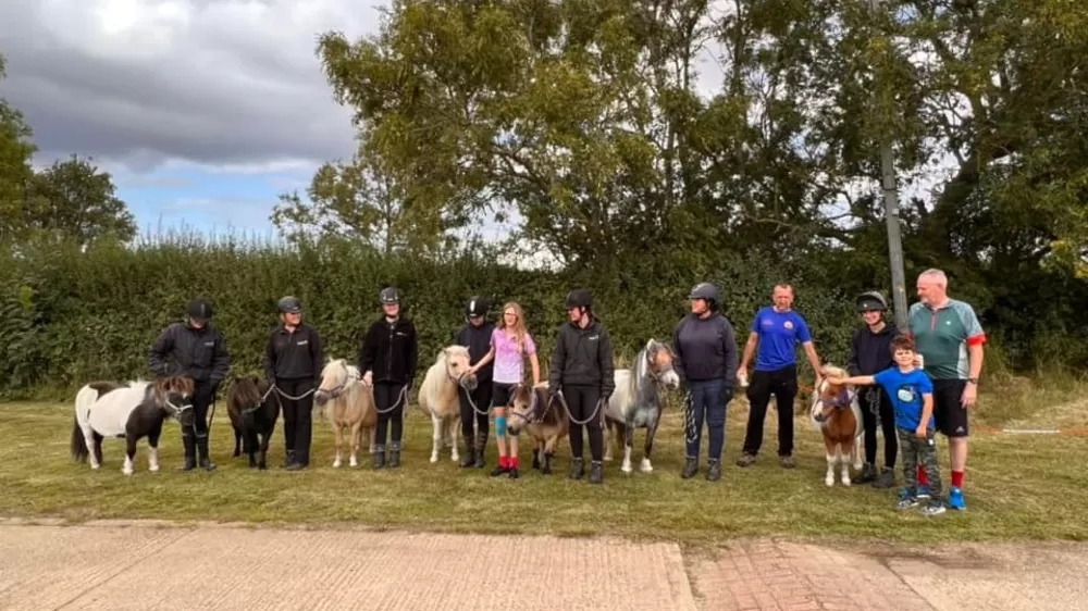 Isabel meets the staff at Redwings Oxhill