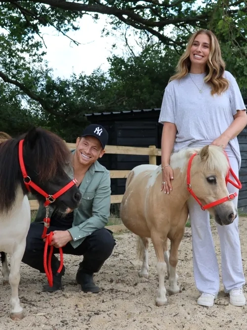 Stacey Solomon, Joe Swash, Mermaid and Thumbelina 